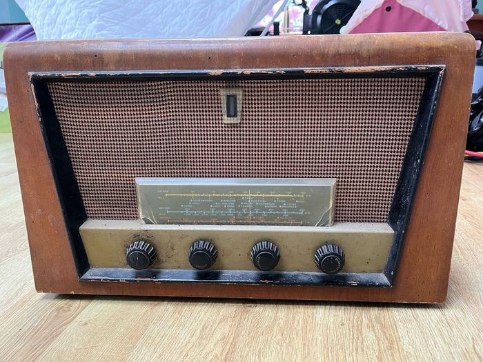 Antique Radio