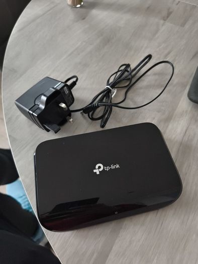 TP Link 5 port network switch
