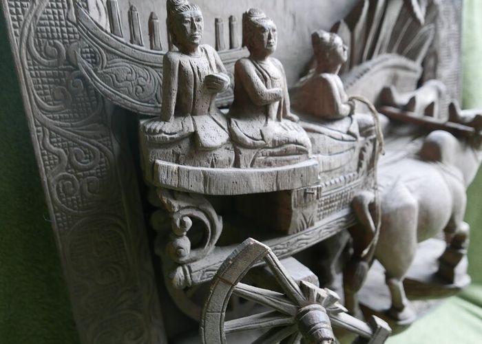 Ancient Chinese Bas-relief in Oak - Chinese Hand Carved Oak ,Antique Wall Art. (big thick and heavy) 22,8" x 21,5" thickness 8"