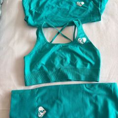 3-piece sports outfit