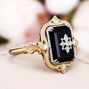 Art Deco Style Star Starburst Ebony Gold Tone Ring