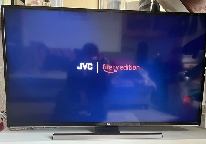 Tv - 40" Smart Fire TV