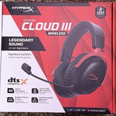HyperX Cloud III Wireless Gaming Headset - Excellent Condition