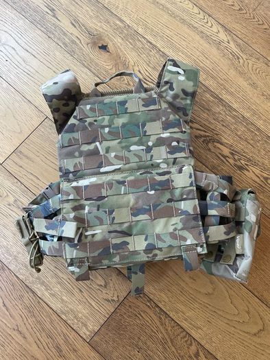 Airsoft conquerer plate carrier