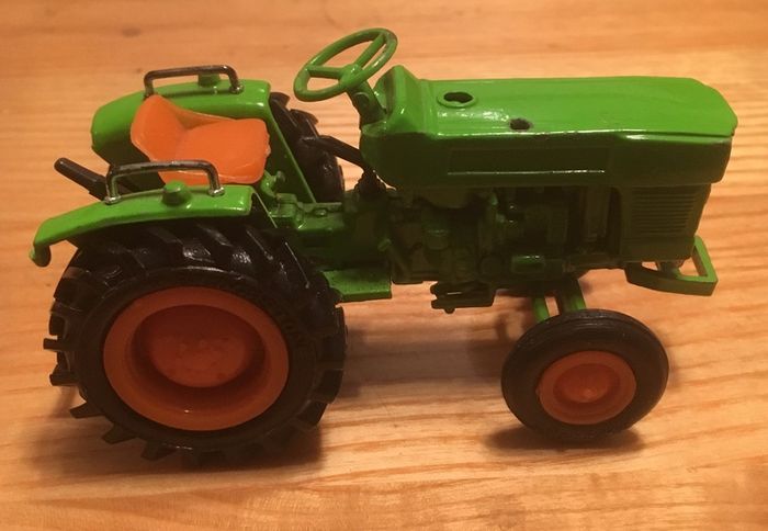 Playart 1/43 Kubota tractor