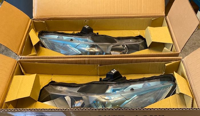 Honda Insight 2008-2014 headlights