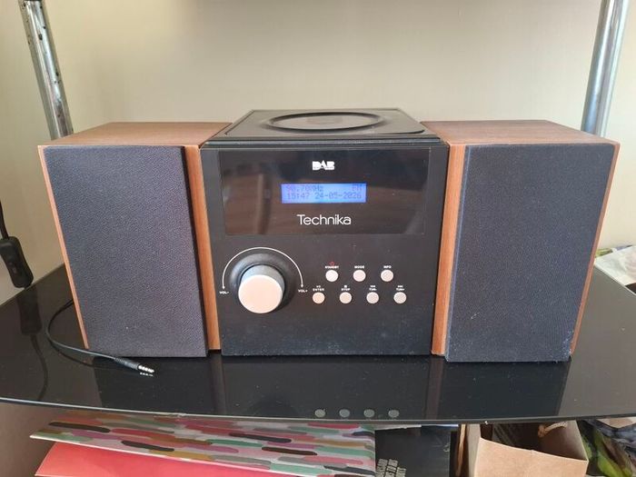 Technika DAB/FM Stereo System with CD Player and AUX