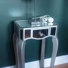 Mirrored side table and matching amp