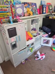 Kids Play Kitchen