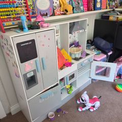 Kids Play Kitchen