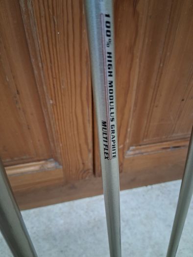 Ladies Golf Clubs. Set Of Right Handed Ladies Flex Graphite Golf Clubs In Excellent Condition. Collect In Dublin Or Receive Via Post.