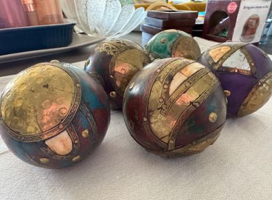 Decorative Wooden Balls
