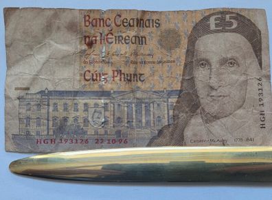 Irish Series C 5 Pound banknote