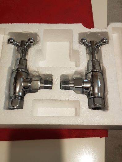 2 Radiator valve set chrome