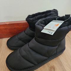 Womens Boots BNWT