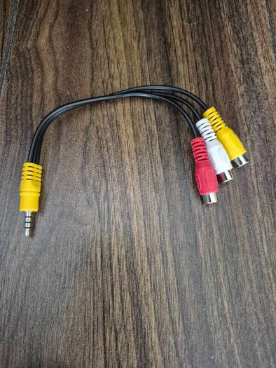 3.5mm mini AV male to 3RCA female audio video cable