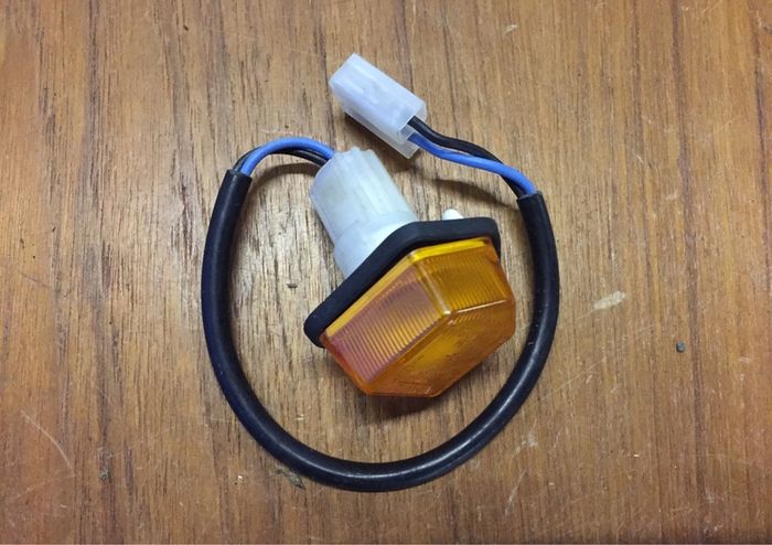 Wing Repeater Lamp (Fiat 127 Mk3)