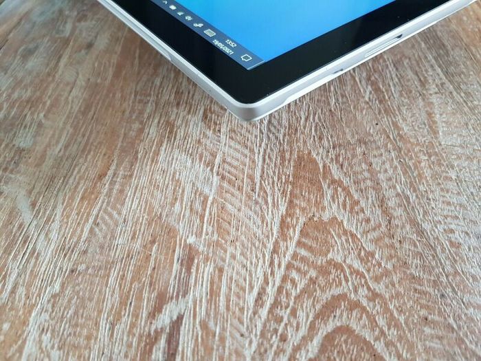 Microsoft Surface Pro 6 Intel i7-8650U 16GB RAM 1TB SSD Win 11 Pro Tablet