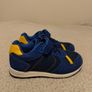 Kids Trainers Image 3