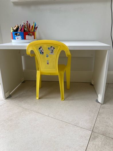 kids table