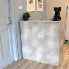reception desk
