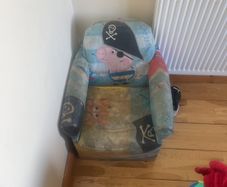 Peppa pig child's chair for free.