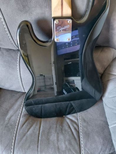 Squier/Fender Fretless Jazz Bass