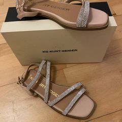 KG Kurt Geiger Sandal Brand New