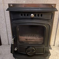 Solid fuel stove