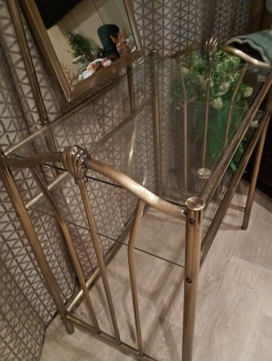 dressing table