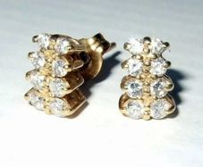 Vintage 18K Yellow Gold Diamond Cluster Earrings
