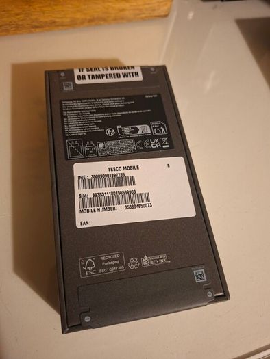 Samsung S25 Brand New. Seal still on box.