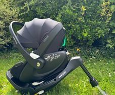 Maxi-Cosi Pebble 360 Pro Car Seat & FamilyFix 360 Pro ISOFIX Base