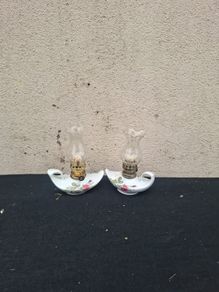 2 small rose oil lamps possible to post