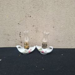 2 small rose oil lamps possible to post