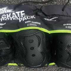 skate protection pack