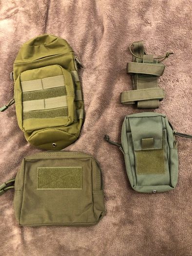 4 Brand new military style pouches and bottle holder