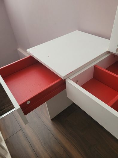 White vanity table with flip-top mirror