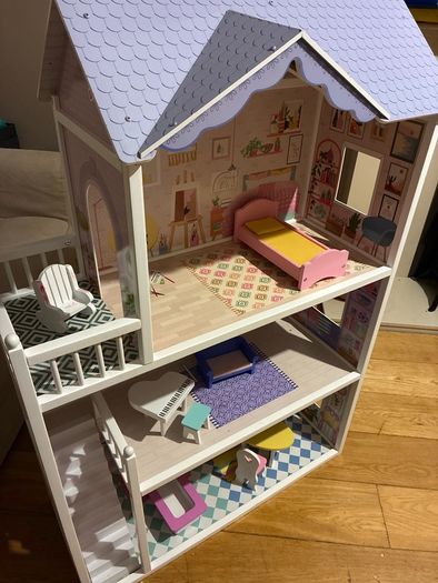 dolls house