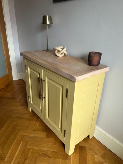 Solid oak sideboard / cabinet