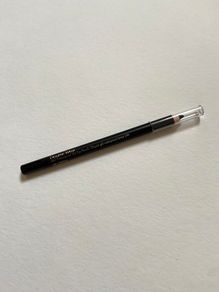 Estee  Lauder eye pencil in shade onyx