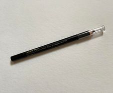 Estee  Lauder eye pencil in shade onyx