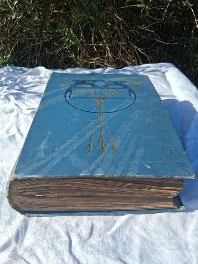 Mega Art Nouveau Postcard Album (197 Pieces)