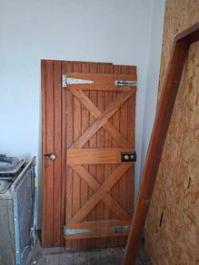 side gates