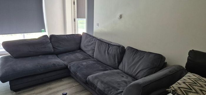 5 seater L shaped sofa