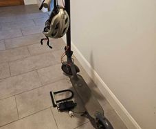 AOVOPRO ES80 Electric Scooter- Good Condition