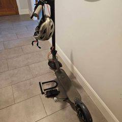 AOVOPRO ES80 Electric Scooter- Good Condition