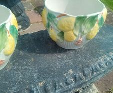 2 ceramics vases