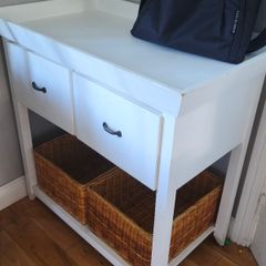 baby changing table