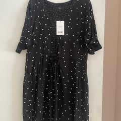Polka dot short sleeve dress